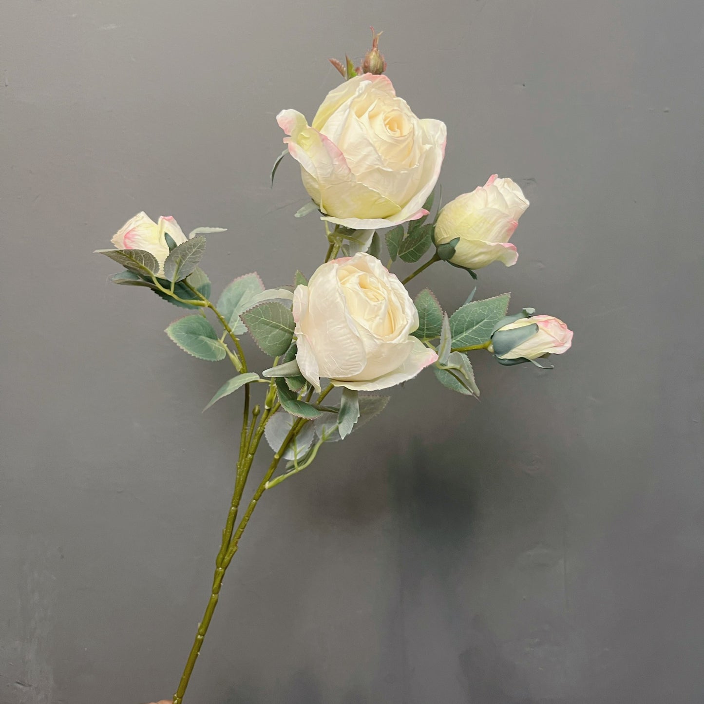 French rose artificial flowers luxury high-level simulated flower bouquet ornaments table settings living room decorative flowers