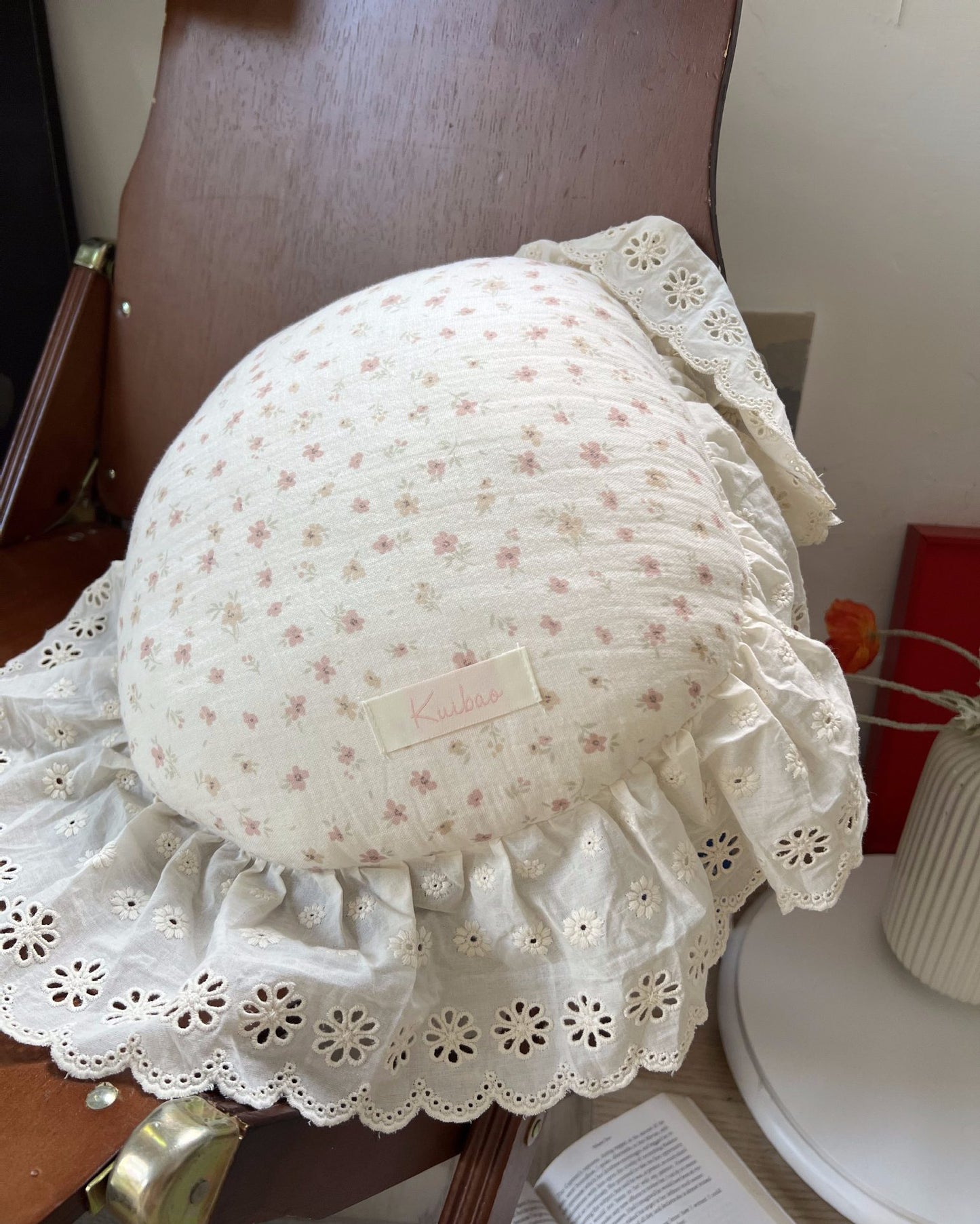 French retro small round throw pillow cotton ruffled edge round cushion sofa bedroom waist photo decorative pillow