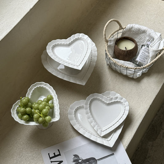 Relief heart-shaped tall fruit plate living room decoration fruit tray candy cake dessert plate